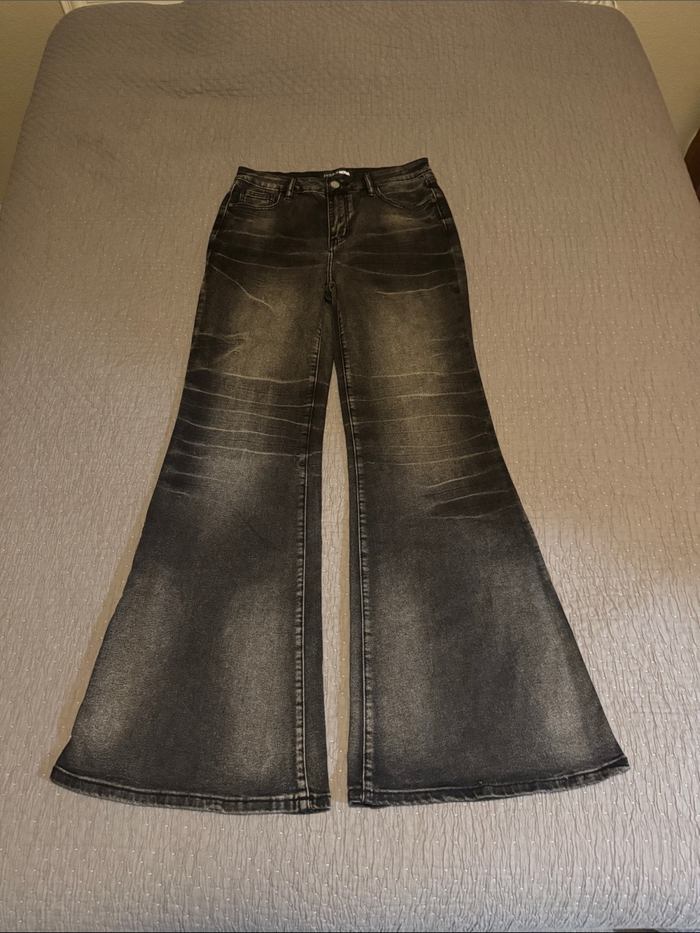 Fashion Nova Extreme Flare Jeans